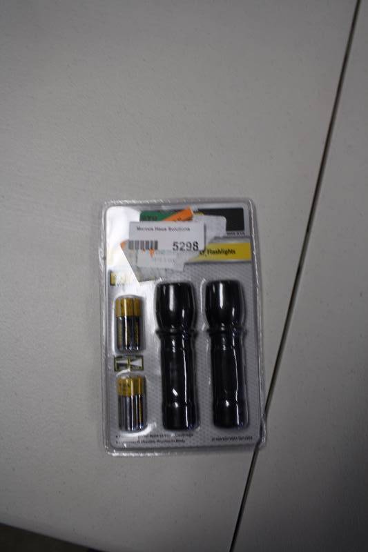lot 5298 image: FLASHLIGHTS