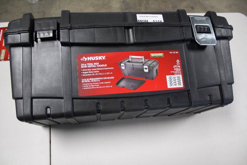 lot 5310 image: TOOL BOX