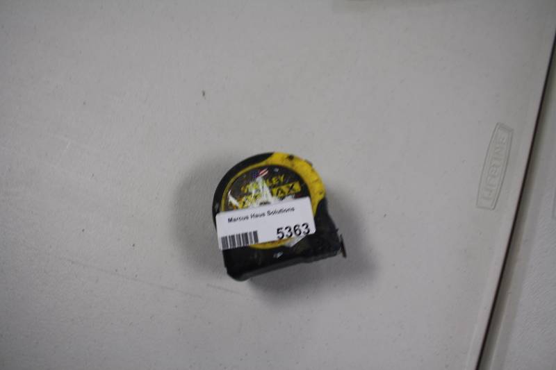 lot 5363 image: STANLEY TAPE MEASUSER