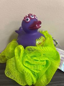 lot 4684 image: Razz Bathtub Rascals Sponge