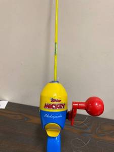 lot 4726 image: Shakespeare Youth Fishing Rod and Spincast Reel Kits