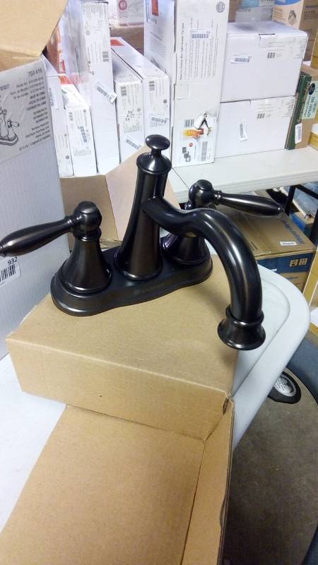 lot 932 image: 9500 Series 4 in. Centerset 2-Handle High-Arc Bathroom Faucet in Oil Rubbed Bronze