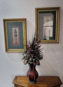 lot 123 image: Floral Arrangement in Metal Vase and Framed Art 26 x 18