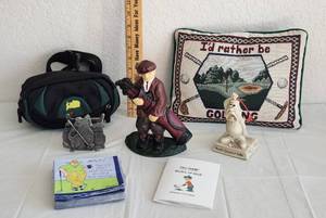lot 140 image: Golf Decor - Cast Iron Doorstop, Masters Fanny Pack, Pillow, Pewter Holder, Napkins and More