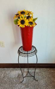 lot 159 image: 25 Plant Stand and 15 Bucket with Flowers