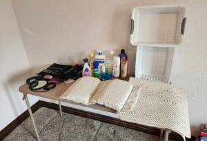 lot 188 image: Hair & Body Care, 2 Storage Baskets, Tub Mat and Pillows