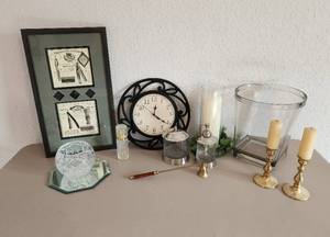 lot 189 image: Bathroom Decor