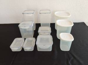 lot 209 image: Lock Lid Storage Containers