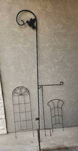 lot 410 image: Sheperds Hook, 2 Metal Trellis and Flag Holder