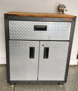 lot 417 image: Gladiator Steel Modular Gearbox Rolling Cabinet - 28 x 18 x 33