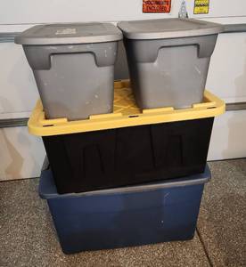 lot 441 image: Storage Totes