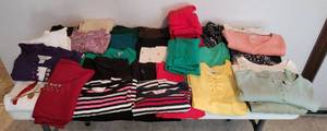 lot 295 image: Womens Clothing - Size Med