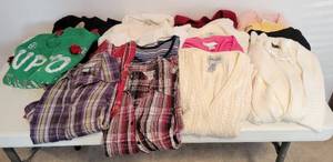 lot 298 image: Womens Clothing - Size Med