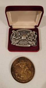 lot 305 image: Coca Cola Belt Buckles