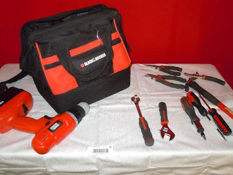 lot 96 image: Large Lot of Tools