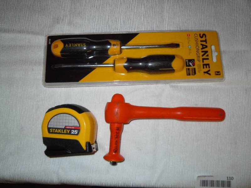 lot 110 image: Lot of Random Tools