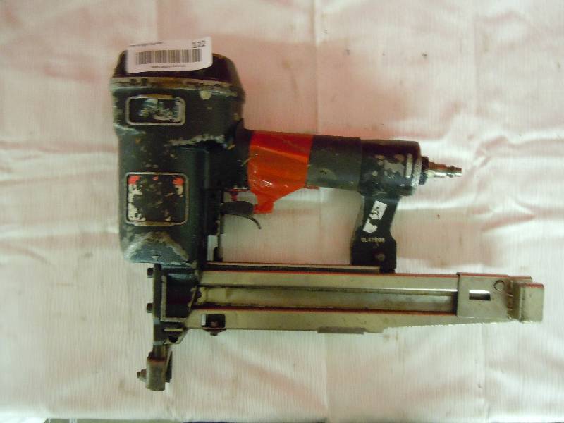 lot 122 image: 2 inch Brad nail gun