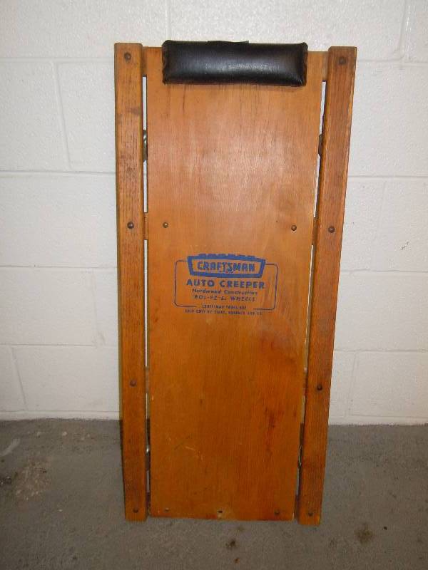 lot 127 image: Craftsman auto creeper