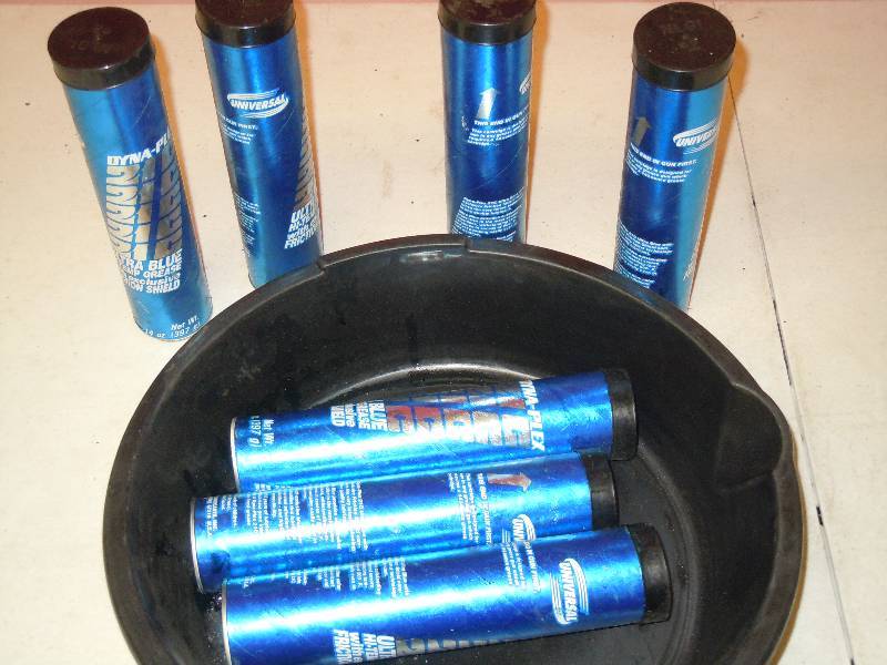 lot 146 image: Lot of high temp Grease