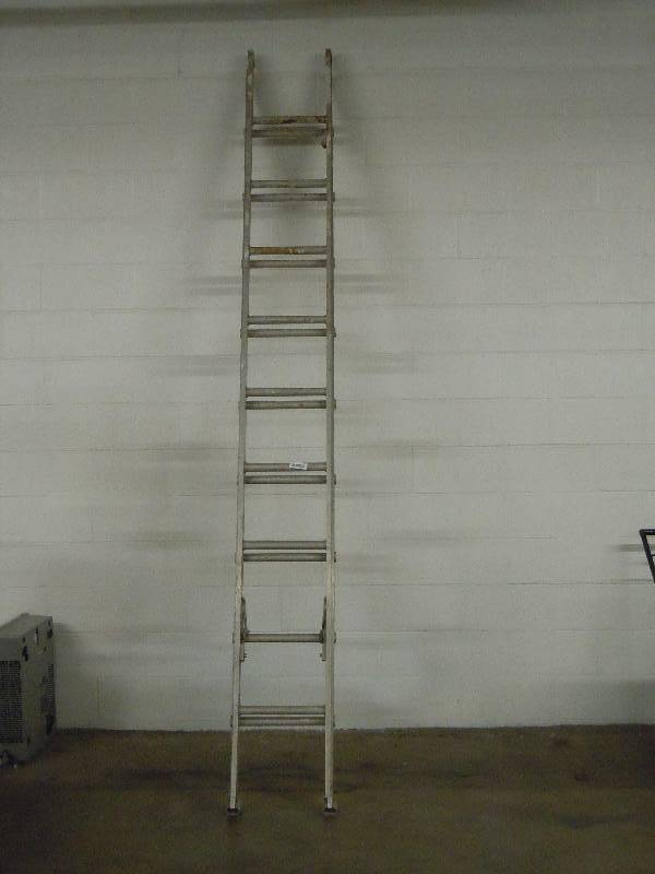 lot 173 image: 16 foot aluminum extension ladder