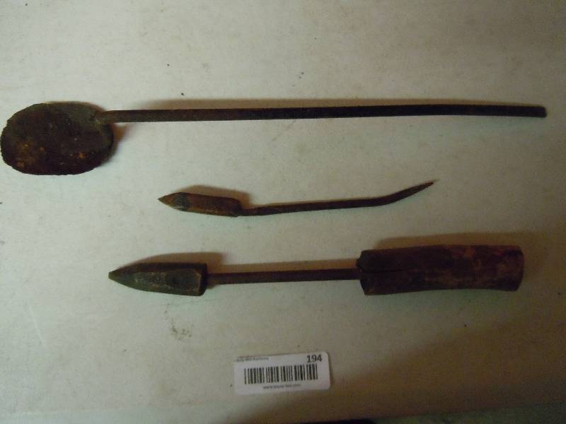 lot 194 image: Lot of Antique Tools