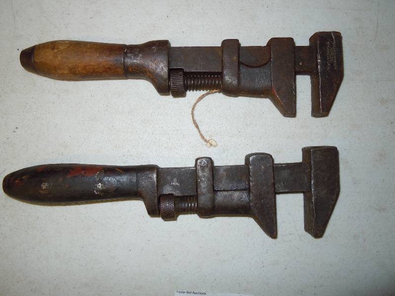 lot 195 image: Lot of Antique Tools
