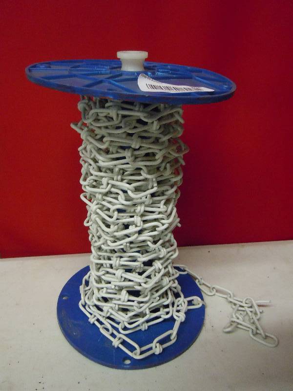lot 204 image: Large roll of chain