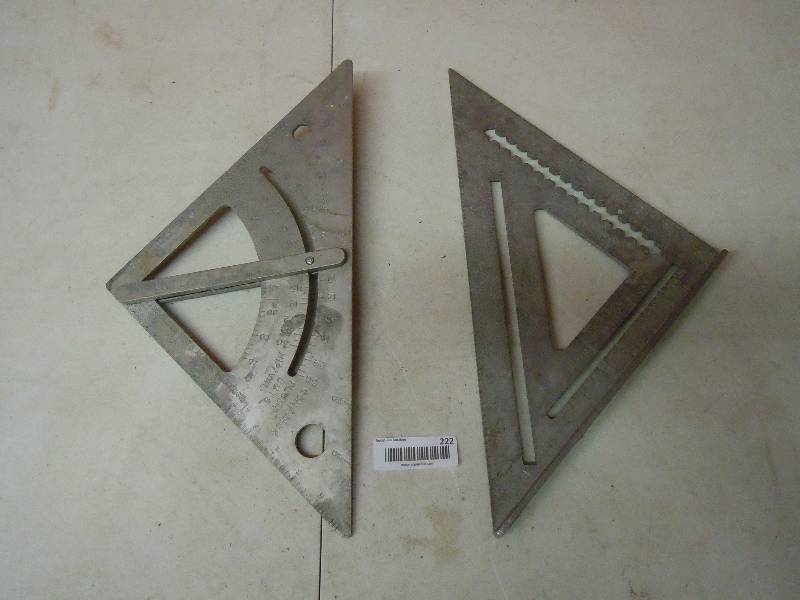 lot 222 image: Pair of angles