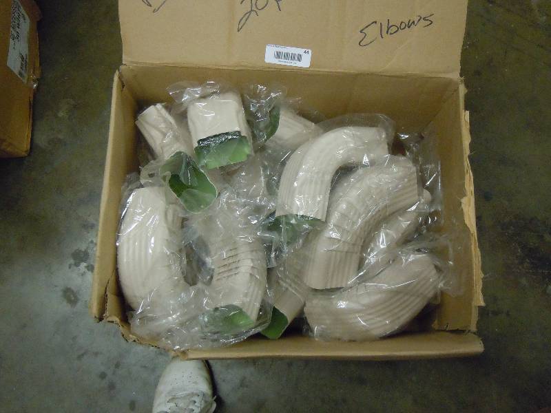 lot 44 image: 20 pieces New Residential Elbow Downspout