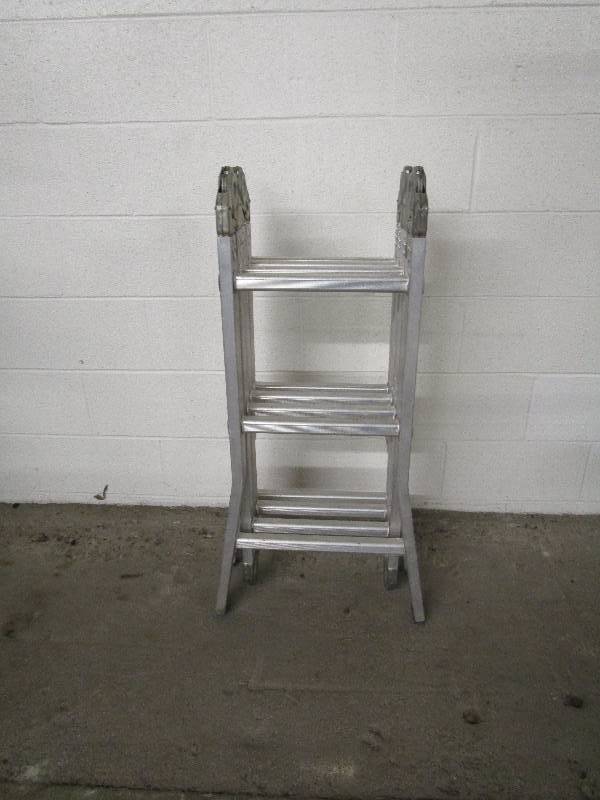 lot 20 image: Gravity wonder ladder, double sided 6 step