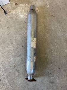 lot 390 image: Tractor Muffler