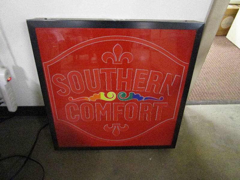 lot 8284 image: Southern Comfort light up bar decor