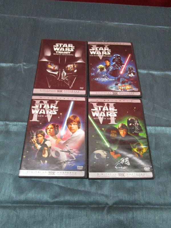 lot 8283 image: Star Wars Trilogy DVD set