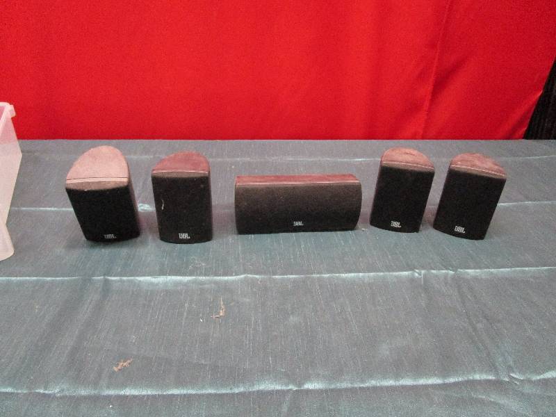 lot 8257 image: Surround sound speaker set