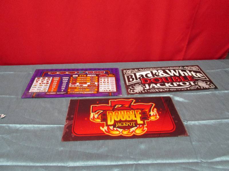 lot 8236 image: Lot of Slot Machine glass inserts