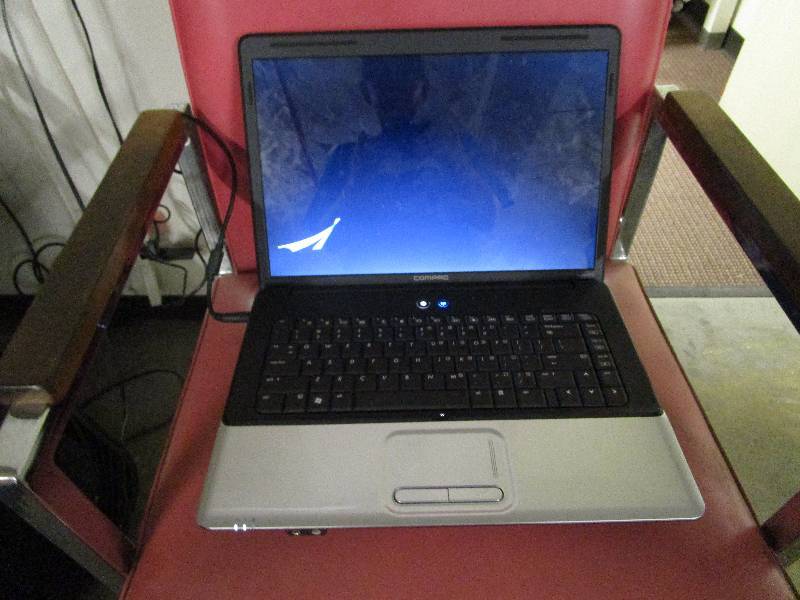 lot 8005 image: Presario CQ50 Laptop thats password protected