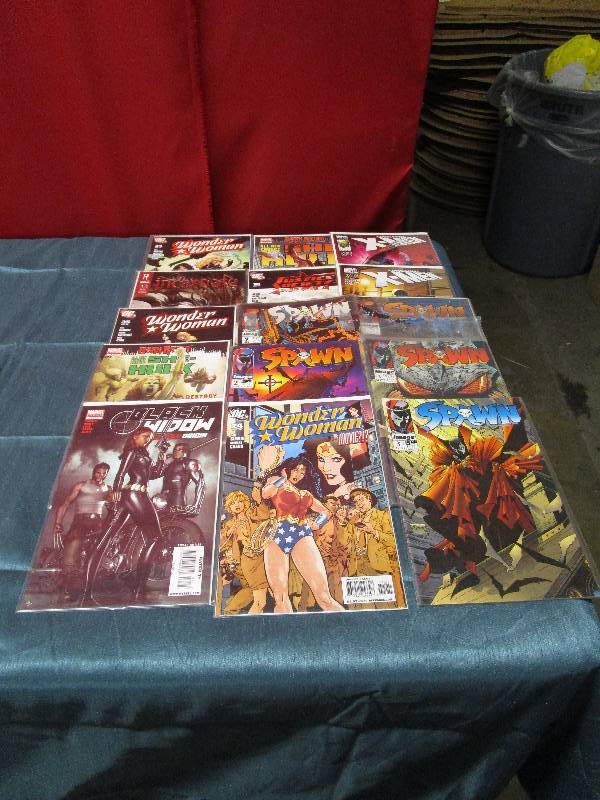 lot 8018 image: Lot of Comic Books