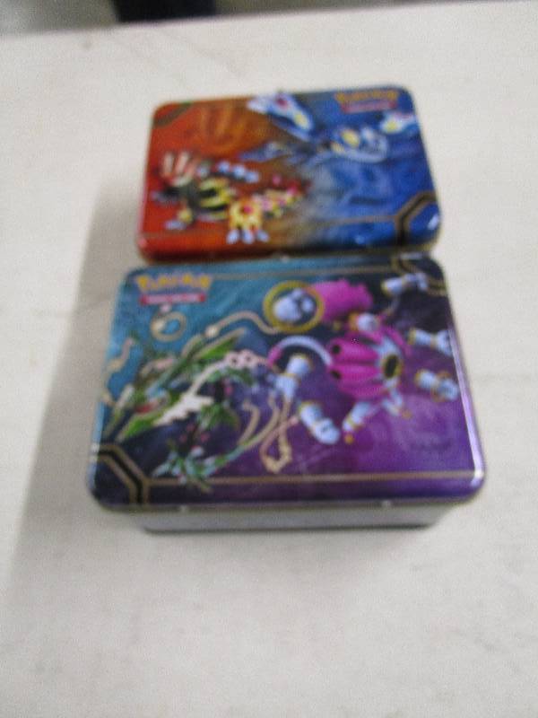 lot 8025 image: Lot of Pokemon items
