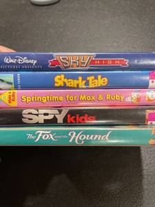lot 13176 image: 5 DVDs Fox and the Hound, Spy Kids, Springtime for Max & Ruby, Shark Tale, Sky High
