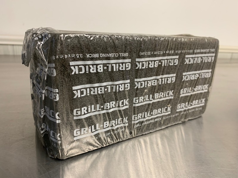 lot 162 image: 6 Grill Cleaning Grill-Bricks, 3.5x4x8