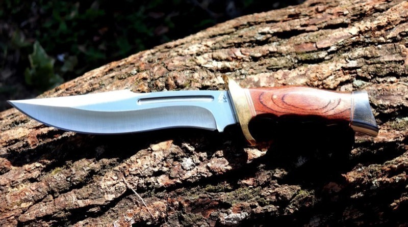 lot 175 image: New Kratos ZF Series Hunting Knife w Protective Sheath