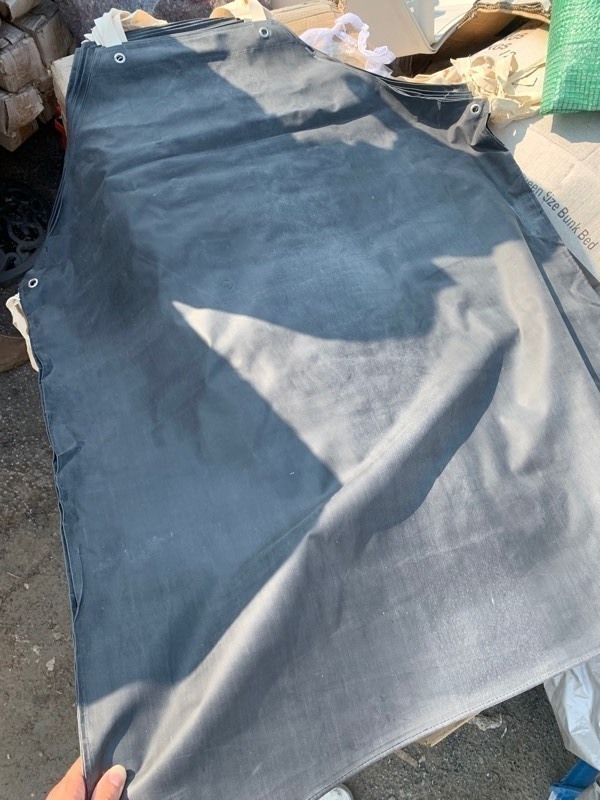 lot 338 image: 4 New Waterproof Industrial Aprons, Charcoal