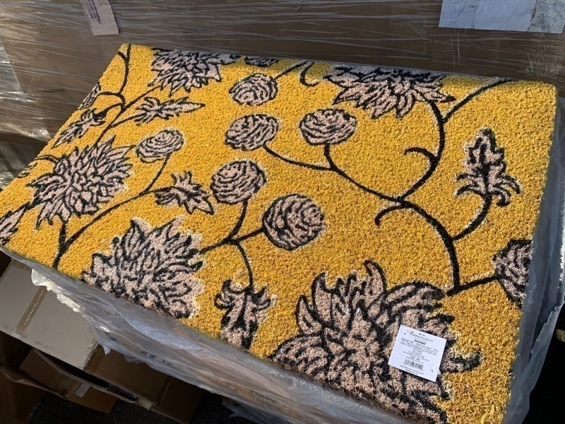 lot 549 image: New Threshold 18x30 Yellow Floral Doormat