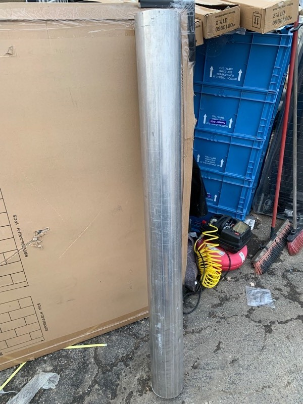 lot 322 image: 5ft x6 Aluminum Stock Tube (18 Thick)