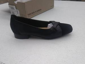 lot 64248 image: Clarks Collection Low Pumps - Tilmont Dalia, 10 Wide