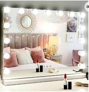 lot 67120 image: M MIVONDA Vanity Hollywood Makeup Mirror with Lights Dimmable 3 Lighting Modes 15LED Bulbs
