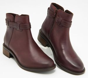 lot 67149 image: Clarks Collection Leather Ankle Boots - Black, 7 Medium