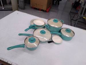lot 67260 image: Green Life pots and pans dish set, used