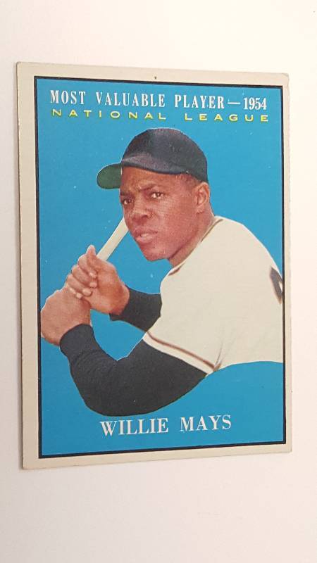 lot 2008 image: 1961 Topps Willie Mays #482 MVP Card San Francisco Giants HOF