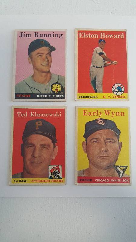 lot 2012 image: 1958 Topps Lot of 4 Baseball Cards Jim Bunning Early Wynn Ted Kluszewski